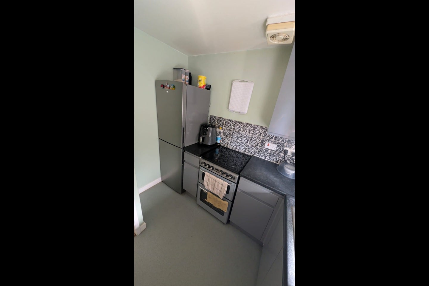 Flat Amber Grove in Greater London