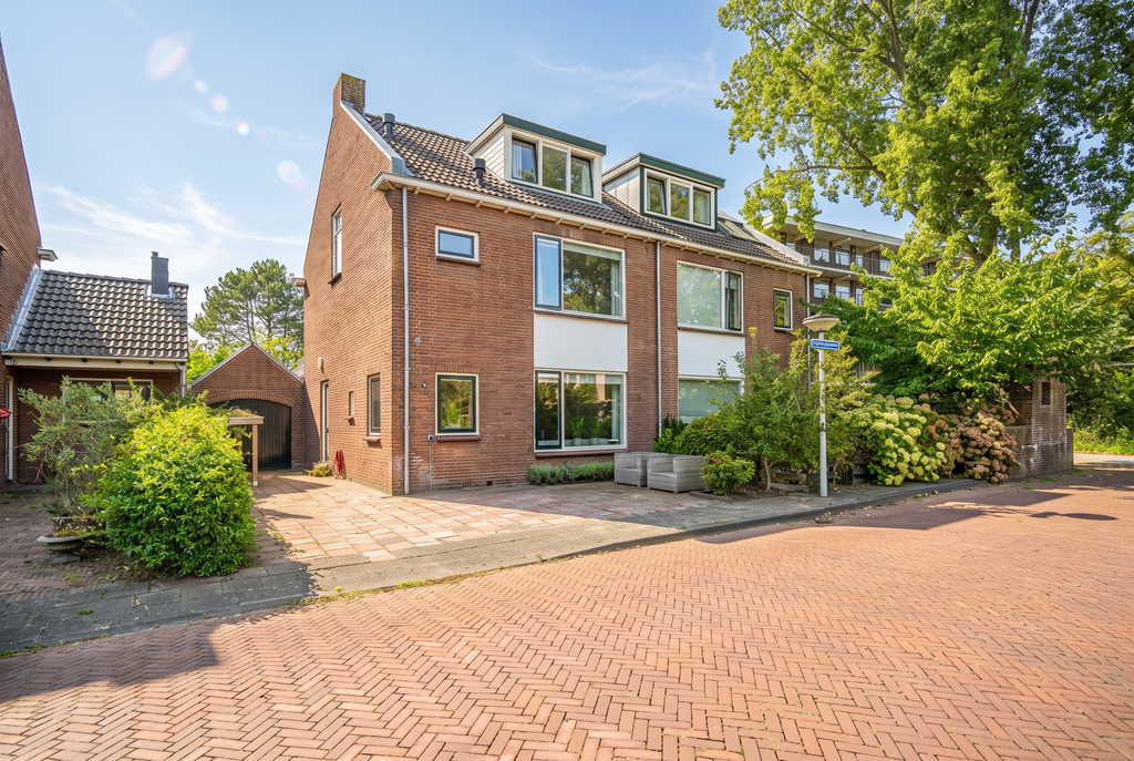 Park die Leythe 8 in Leiden