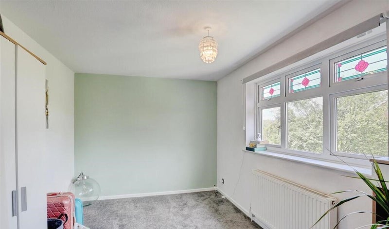 Room Hamilton Close in Nuneaton and Bedworth