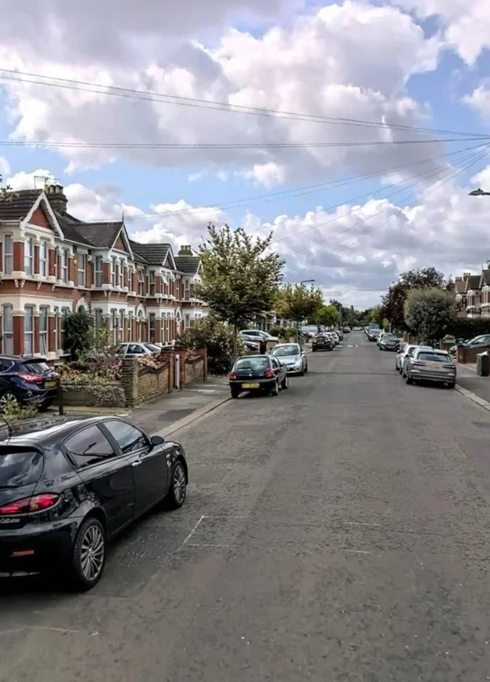 House Aberdour Road in Greater London