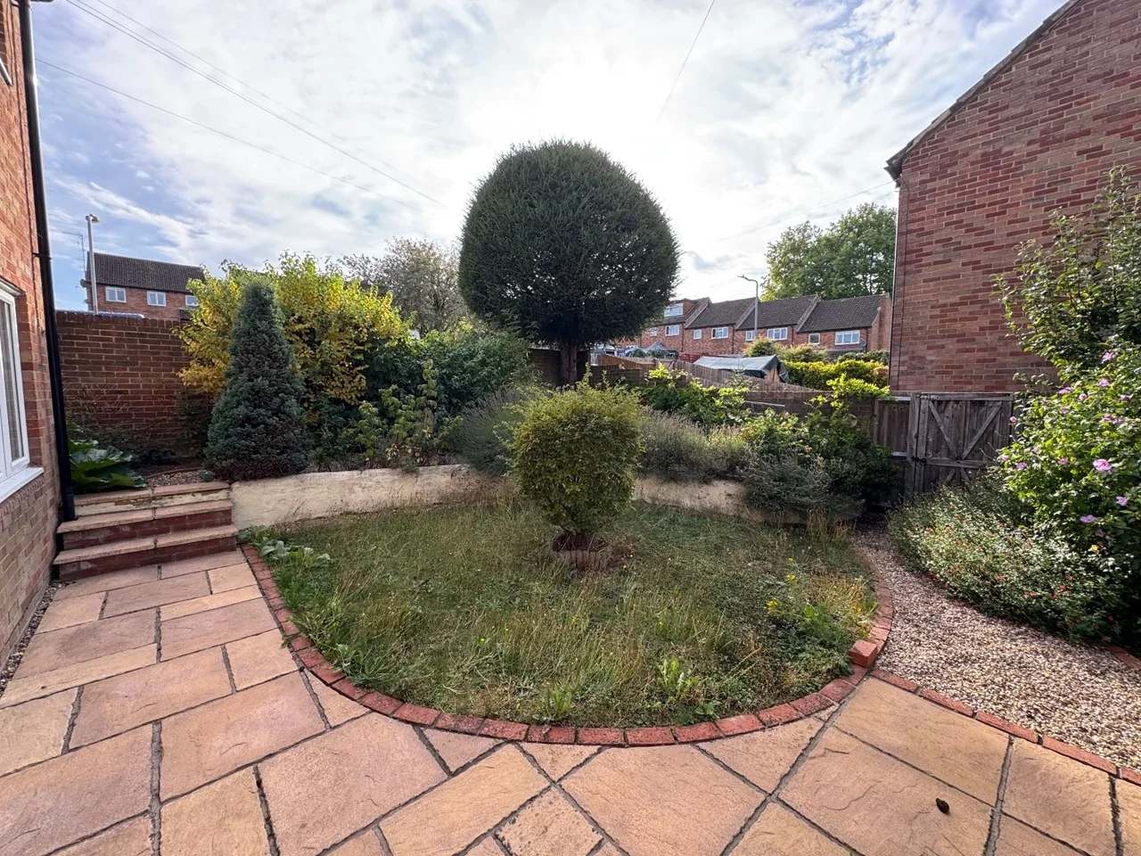 Room James Close in Marlow
