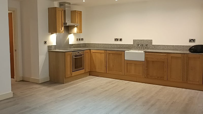 Room Isaac Way in Manchester