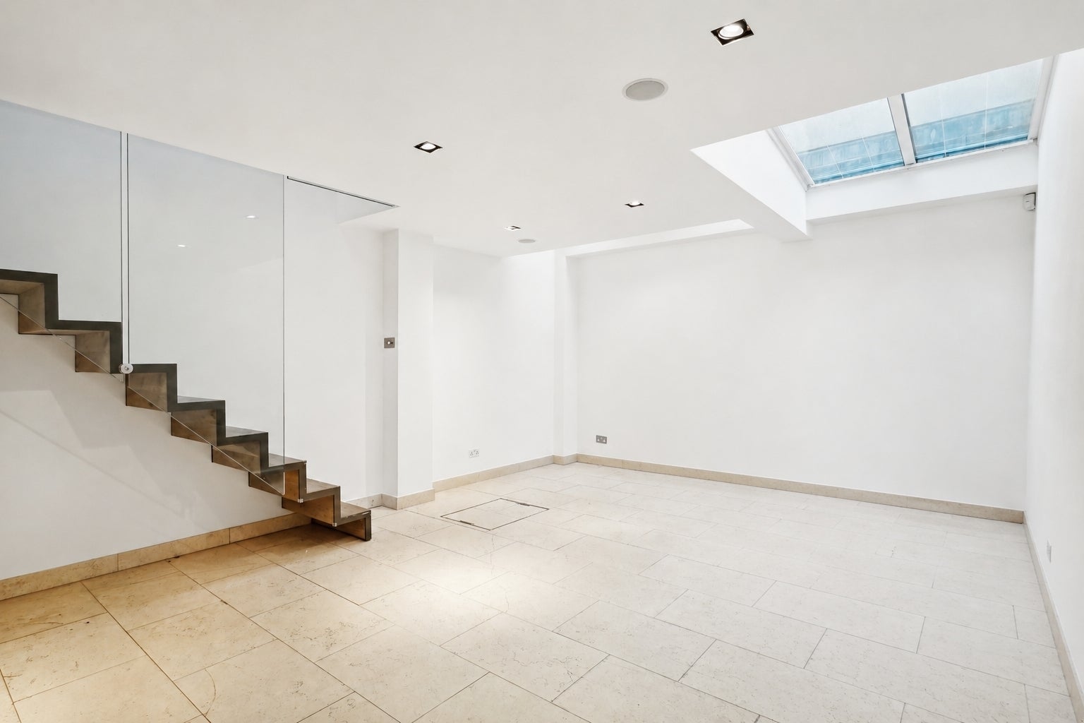 House Kinnerton Place North in City of Westminster