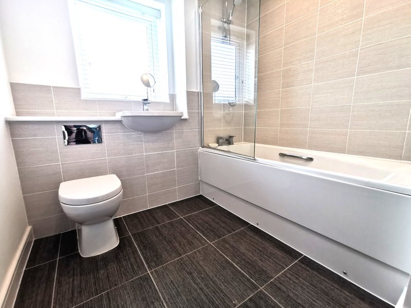 Room Carbis Avenue in Manchester