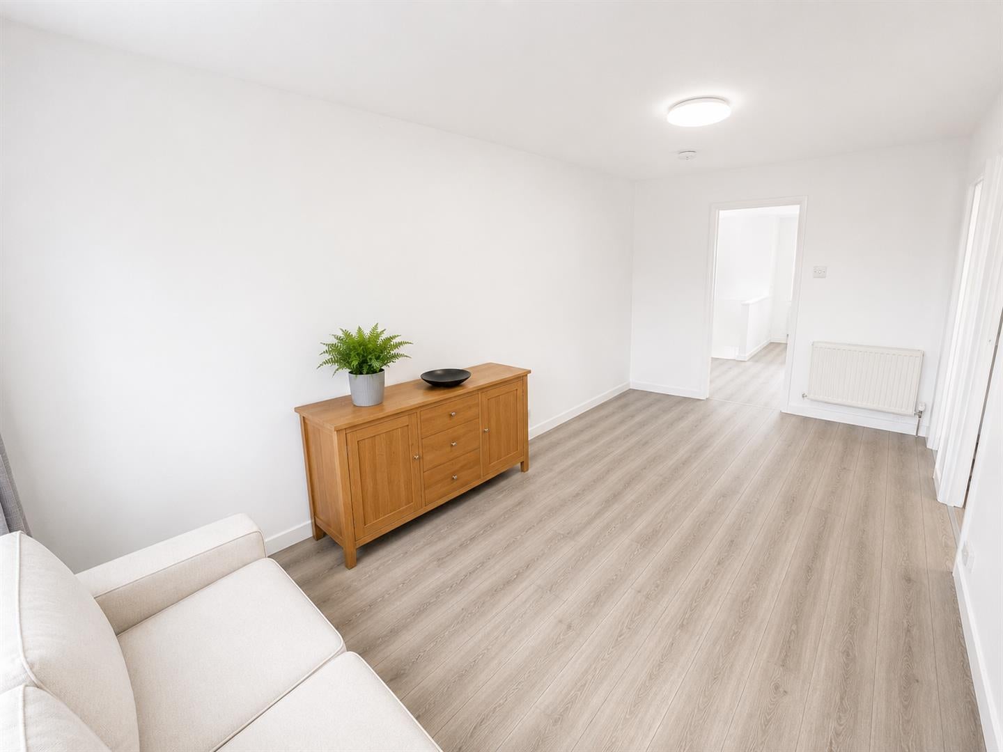 Flat The Retreat in Grays