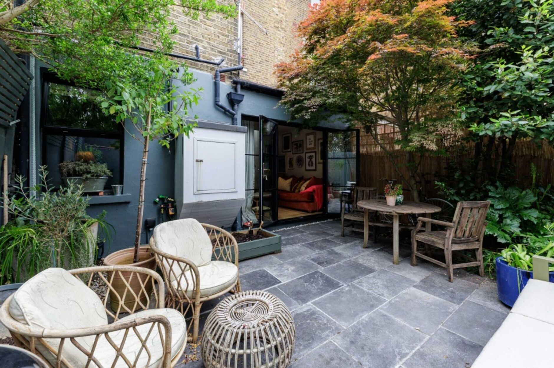 House Hetley Road in Greater London