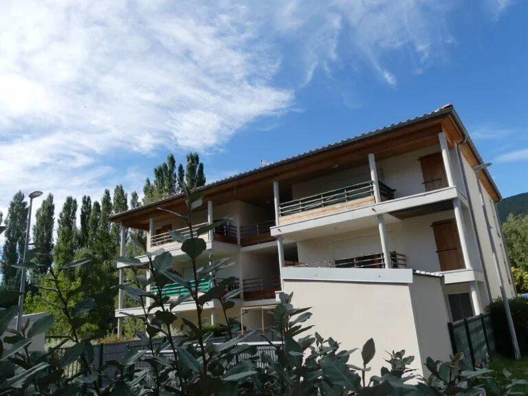 Appartement Impasse Gerard Reve à Le Poët-Laval