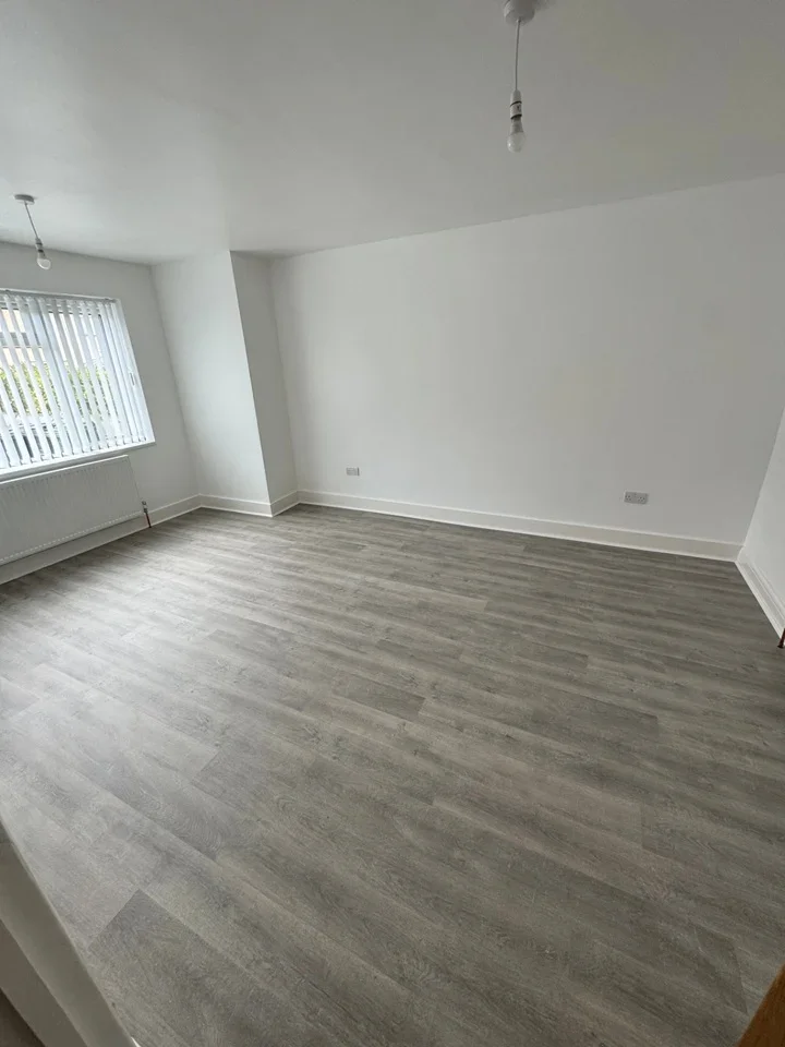 House Hunters Square in Greater London