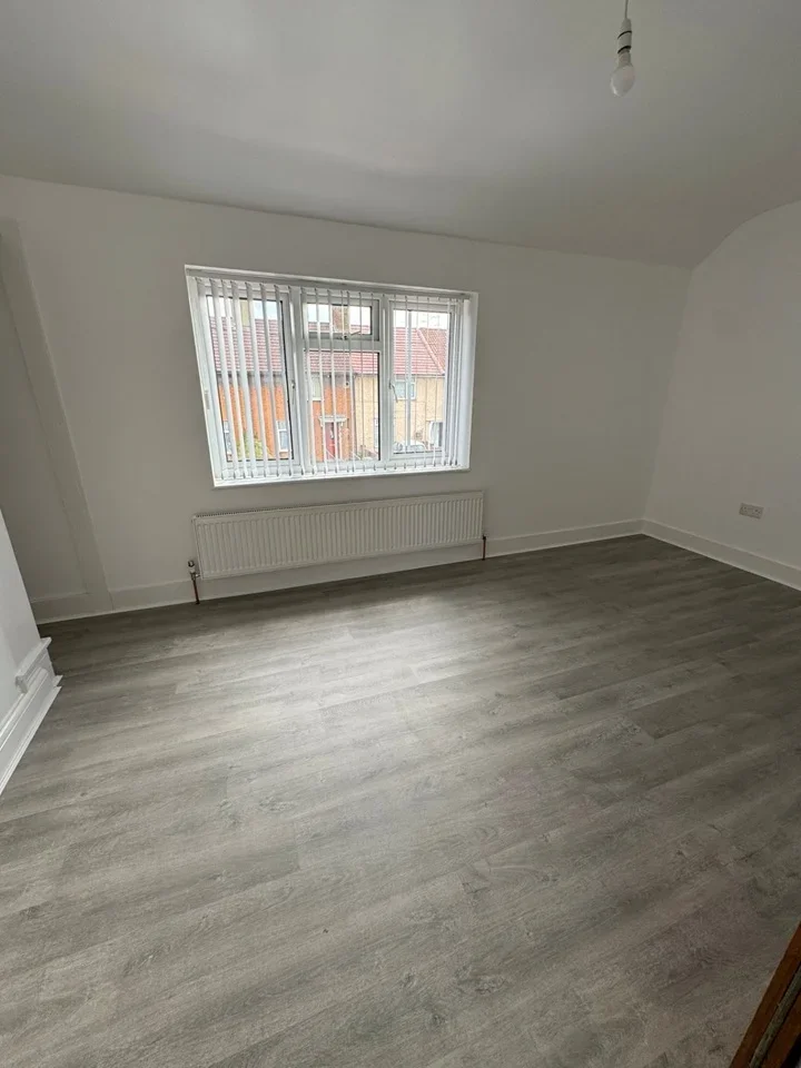 House Hunters Square in Greater London
