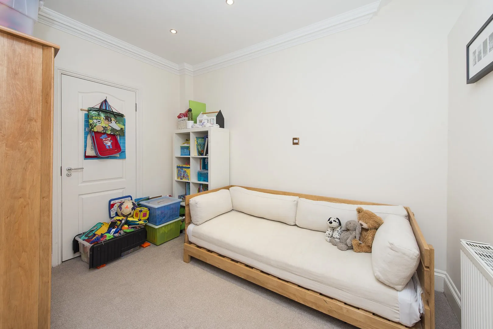 Flat Blackstock Road in Greater London