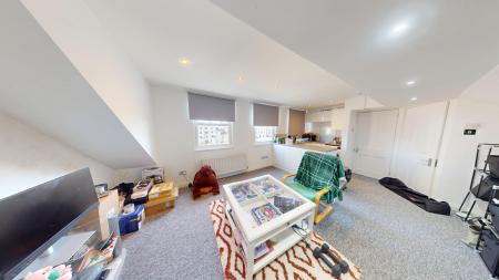 Flat First Avenue in Hove