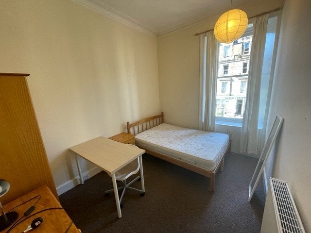 Flat Warrender Park Road in City of Edinburgh