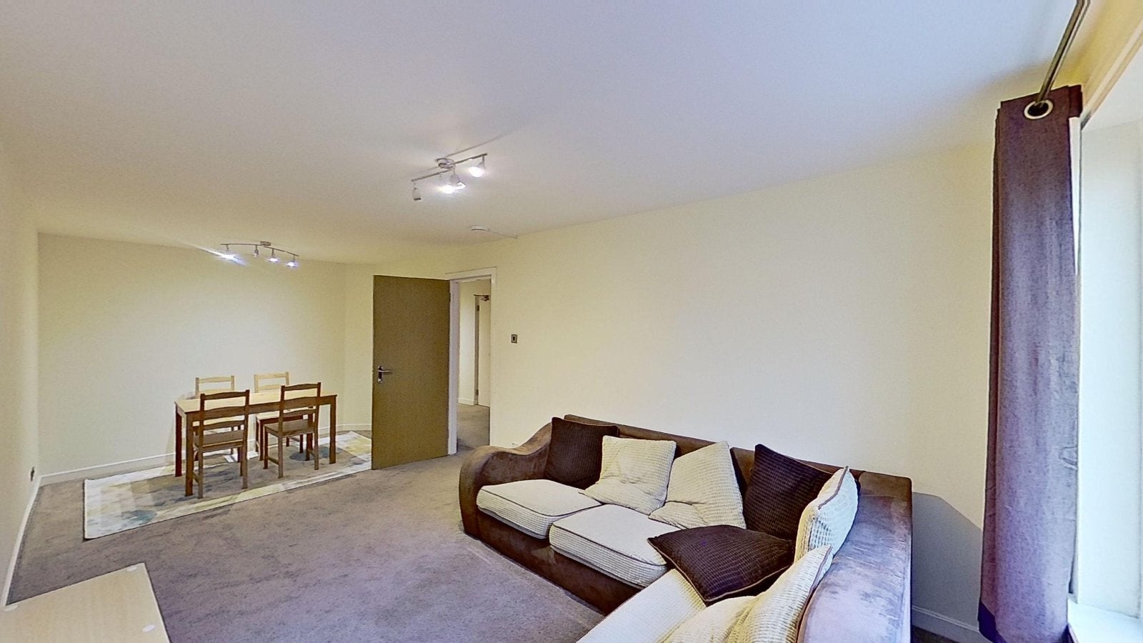 Flat Robertson Avenue in City of Edinburgh