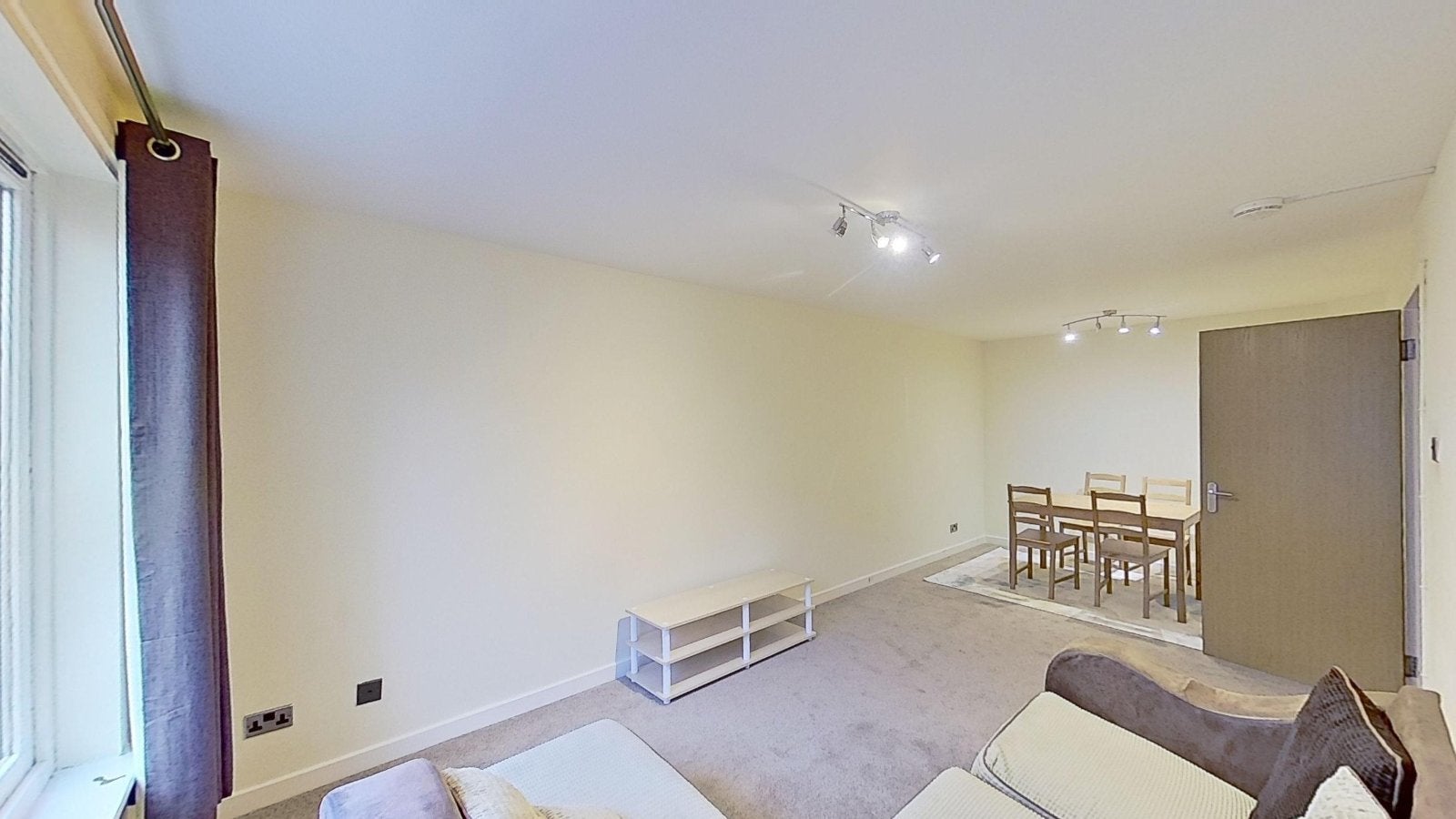 Flat Robertson Avenue in City of Edinburgh