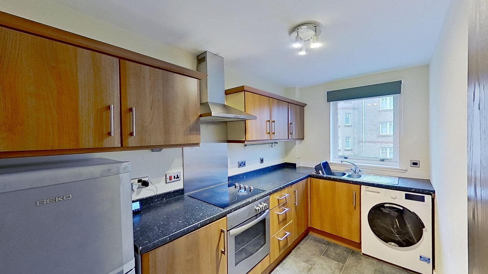 Flat Robertson Avenue in City of Edinburgh