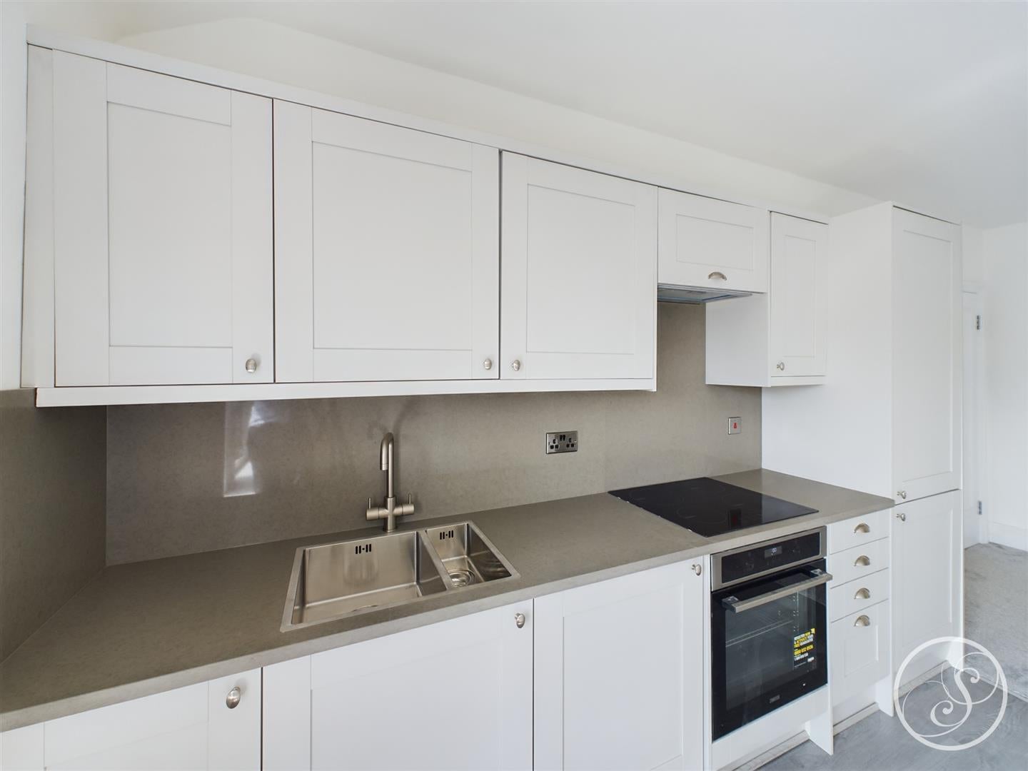 Flat Back Cheltenham Mount in Harrogate