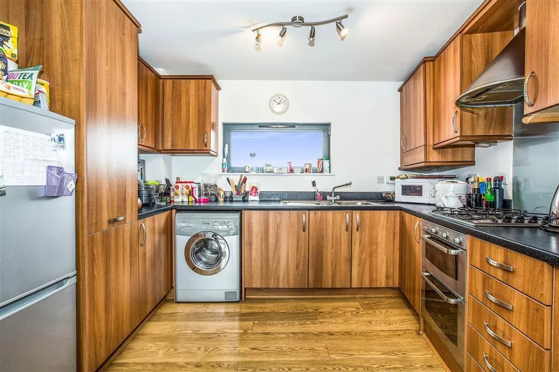Flat St Stephens Court in Swansea