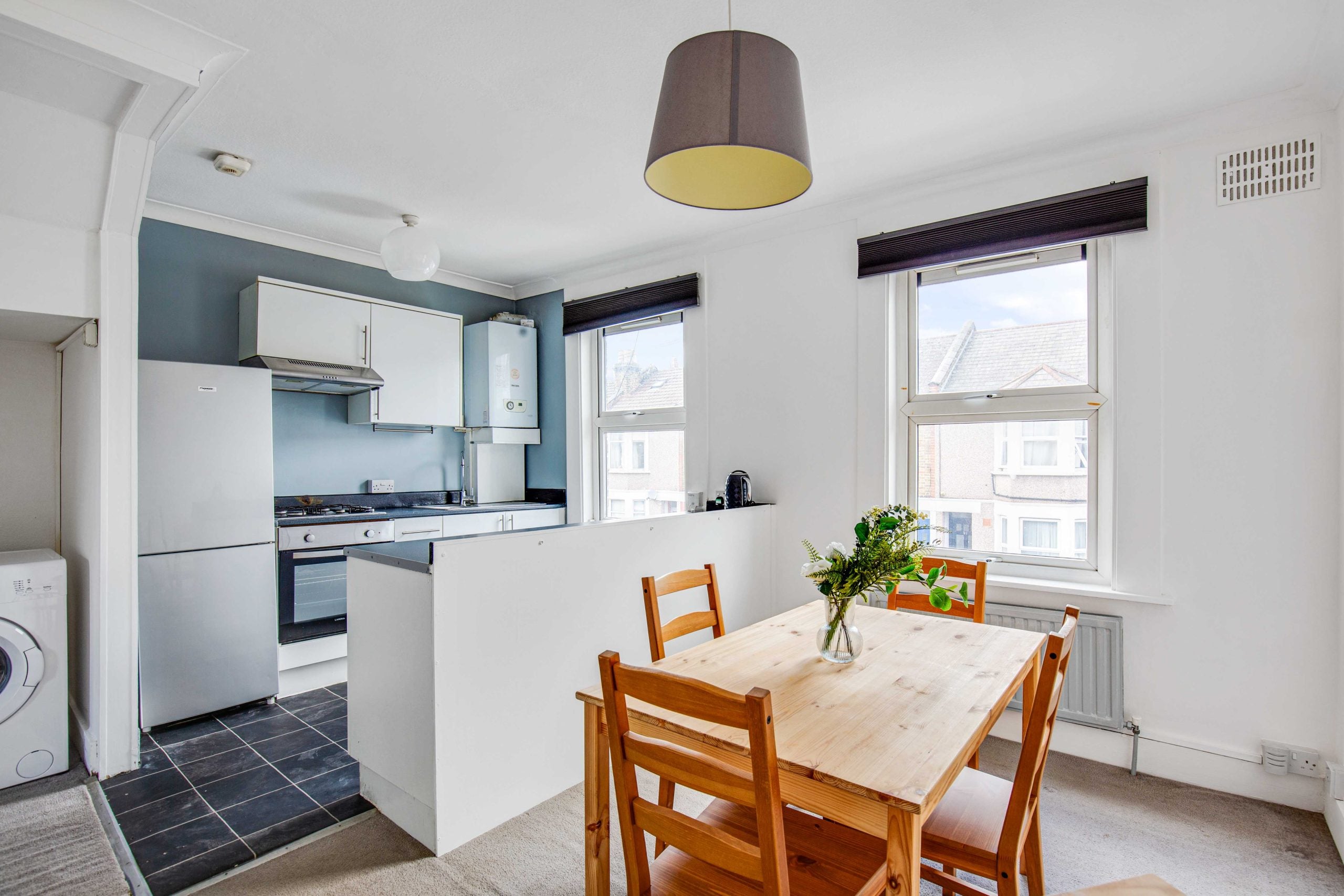 Flat Cobbold Road in Greater London