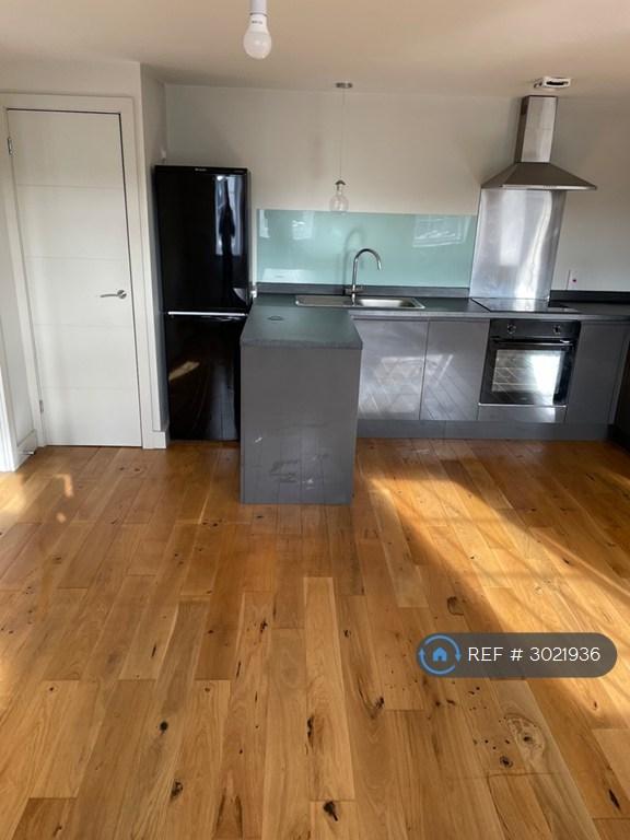 Flat Esland Place in Cotswold District