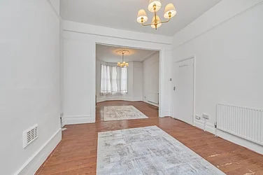 House Saltoun Road in Greater London
