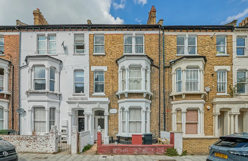 House Saltoun Road in Greater London