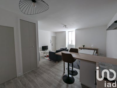 Flat Rue Magenta in Laval
