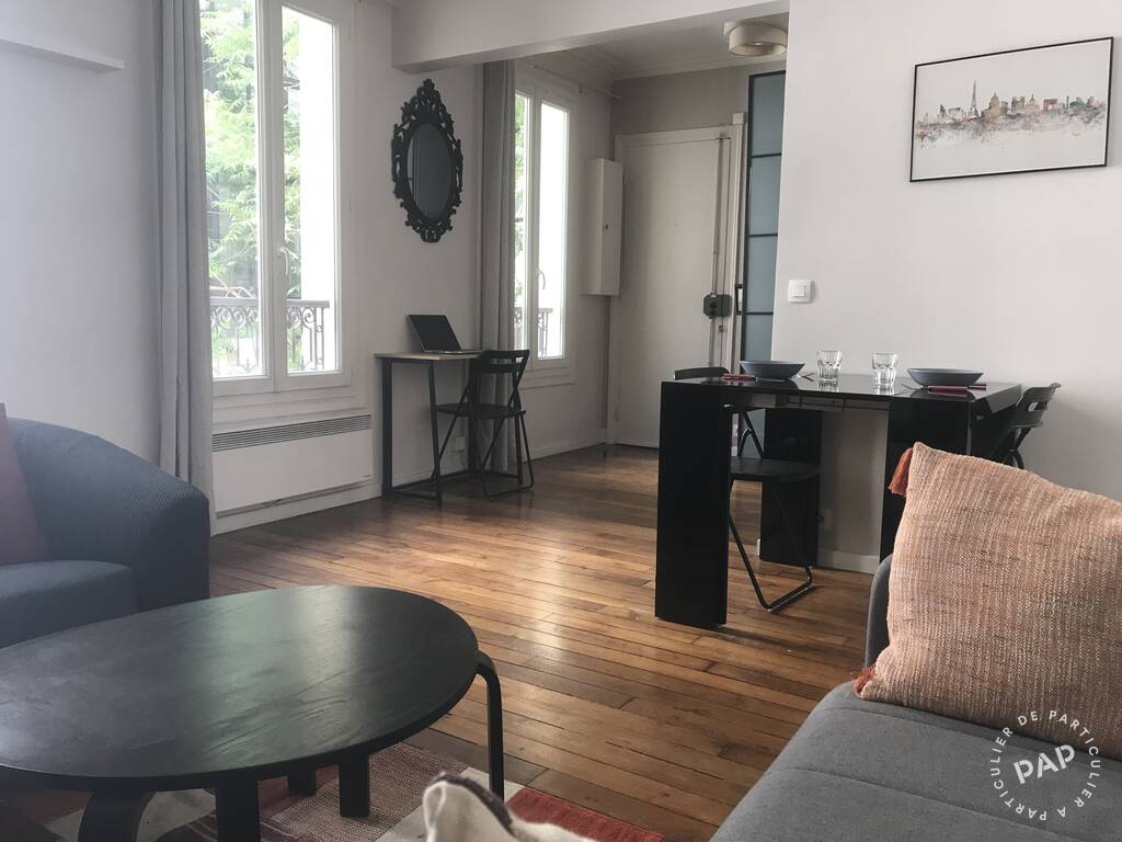 Flat Rue Marguerite de Rochechouart in Paris