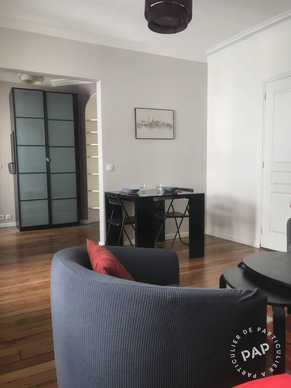 Flat Rue Marguerite de Rochechouart in Paris