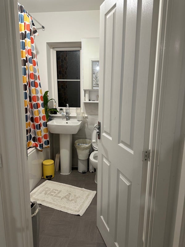 Room Foxglove Avenue in Chelmsford