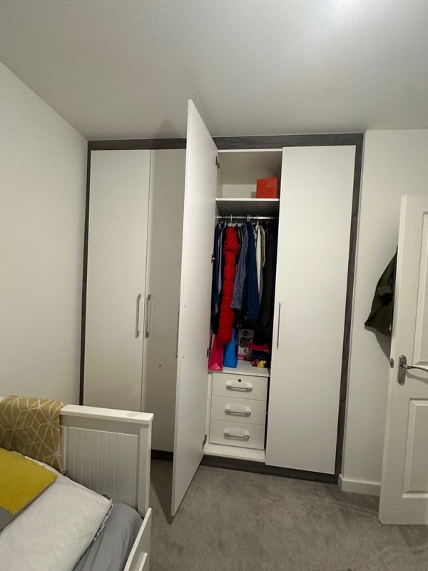 Room Foxglove Avenue in Chelmsford