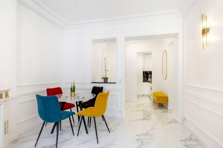 Flat Rue Quentin Bauchart in Paris