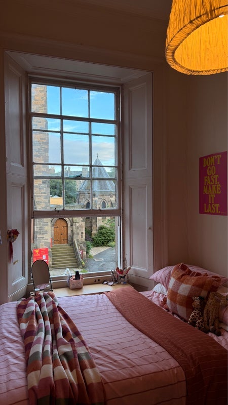 Room Lutton Place in City of Edinburgh
