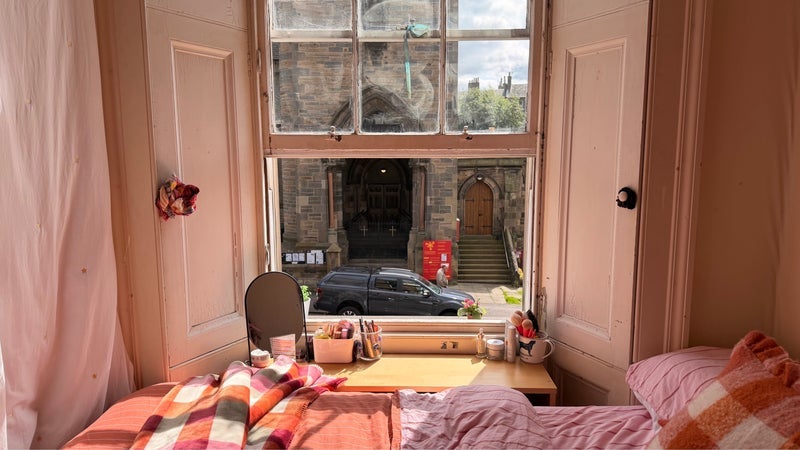 Room Lutton Place in City of Edinburgh