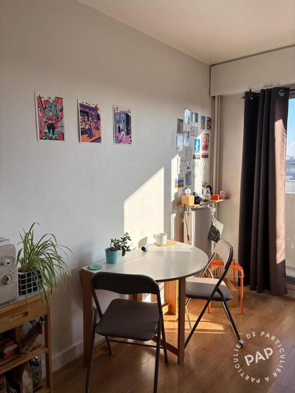 Flat Rue Saint-Saëns in Paris