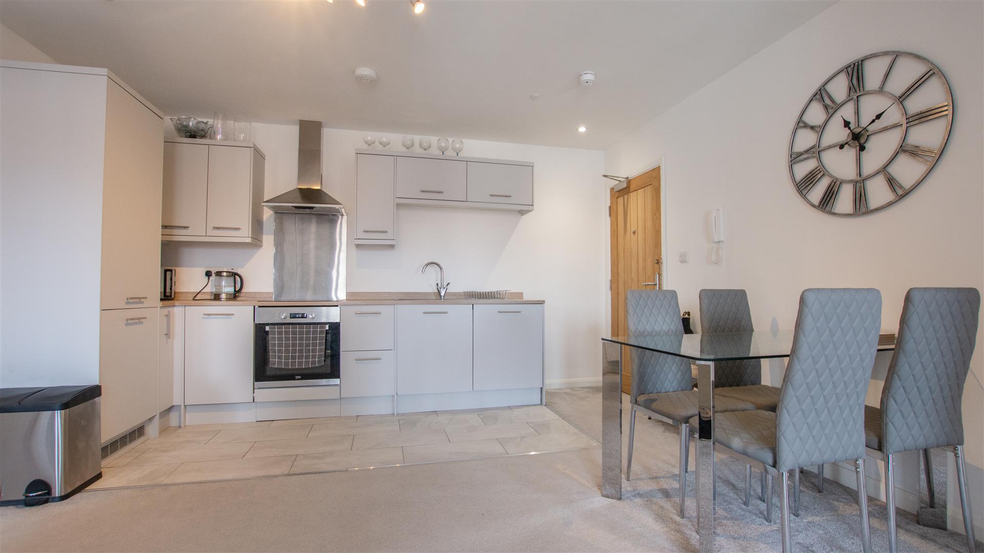 Flat Hallfield Road in York