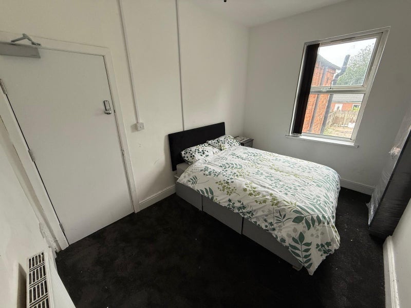 Room Imperial Road in Birmingham