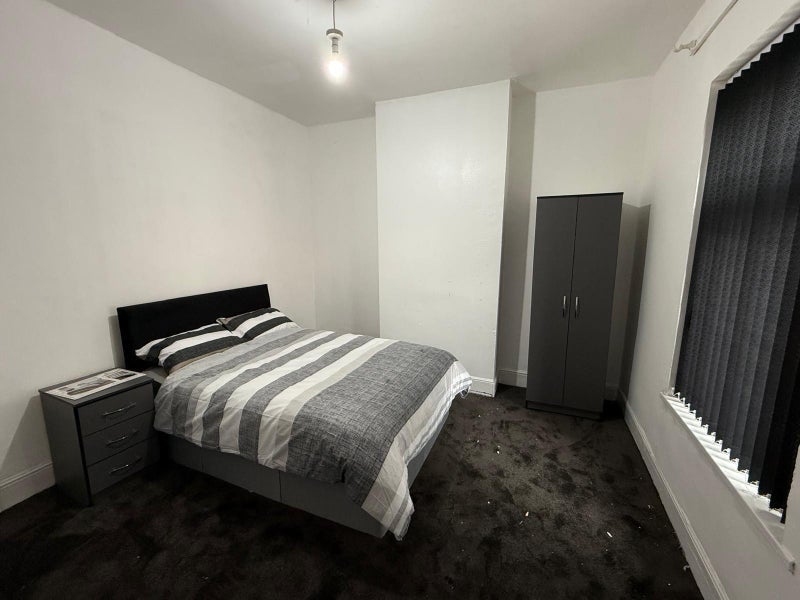Room Imperial Road in Birmingham