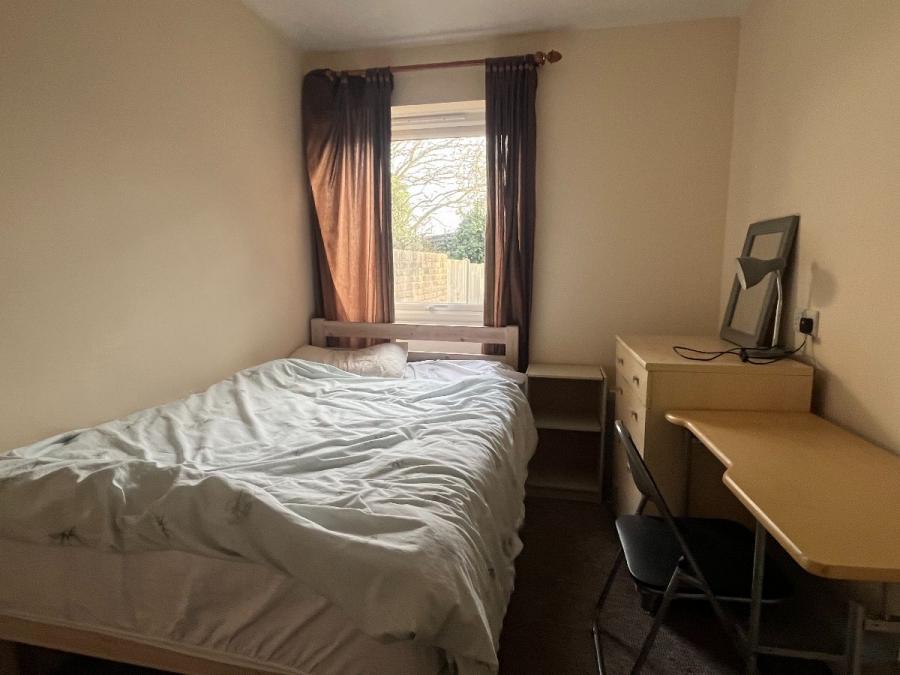 Room Kemsing Gardens in Canterbury