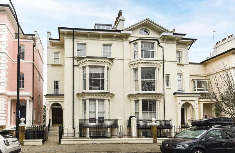 Flat Albert Terrace in Greater London