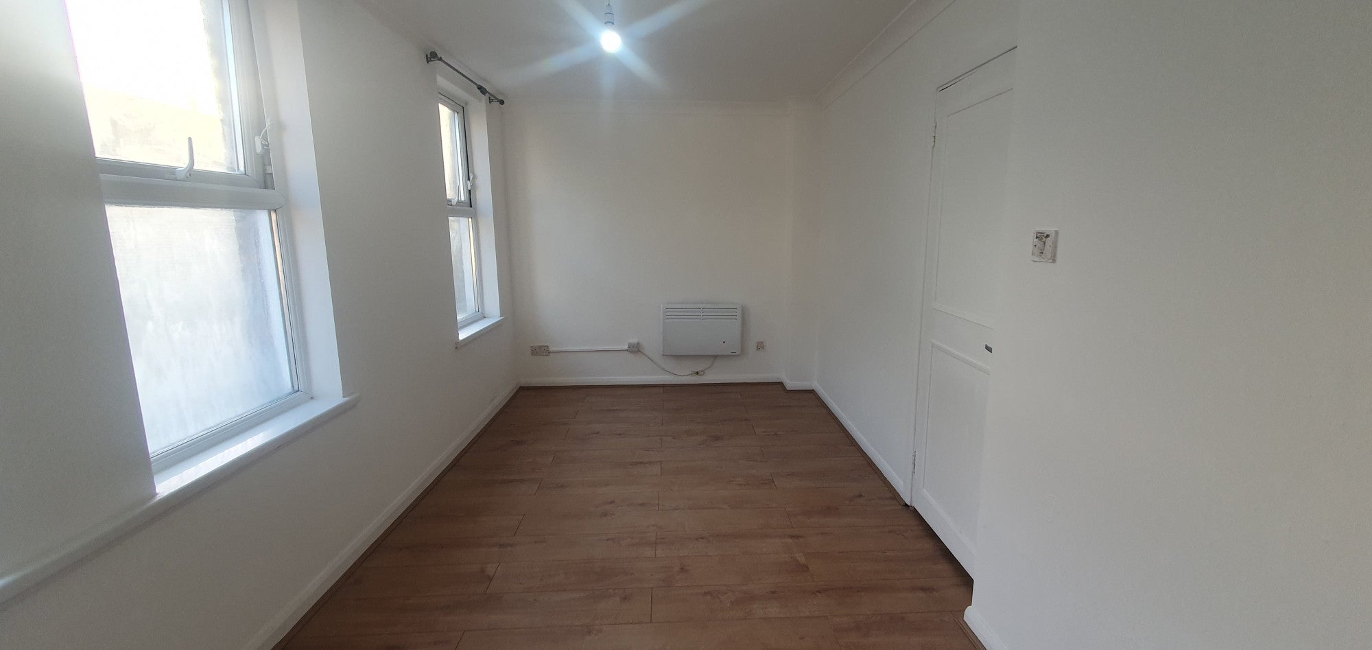 Flat Claremont Road in Greater London