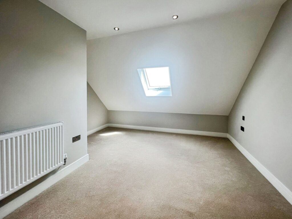 Flat Glebe Court in Hart