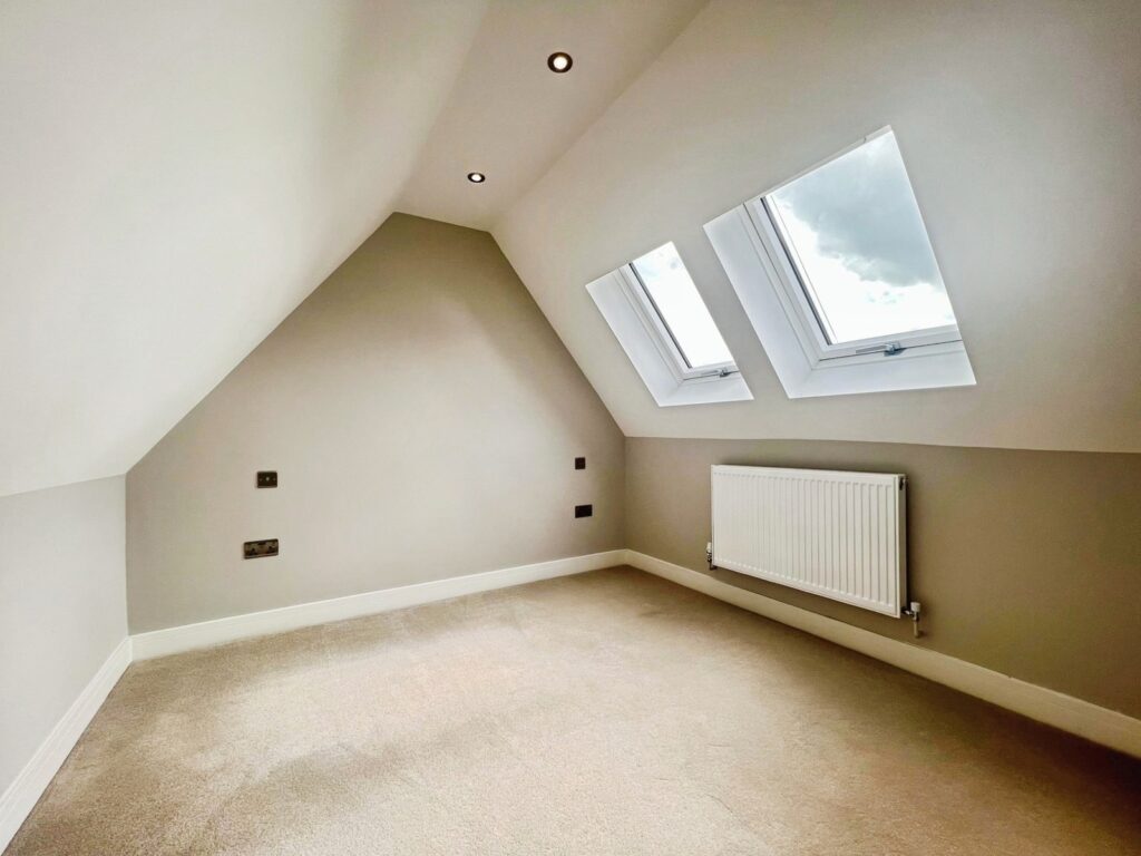 Flat Glebe Court in Hart