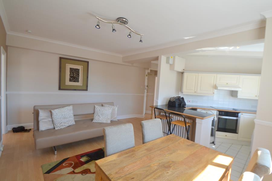Flat Edith Villas in Greater London
