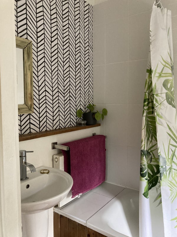 Room Beck Road in Greater London