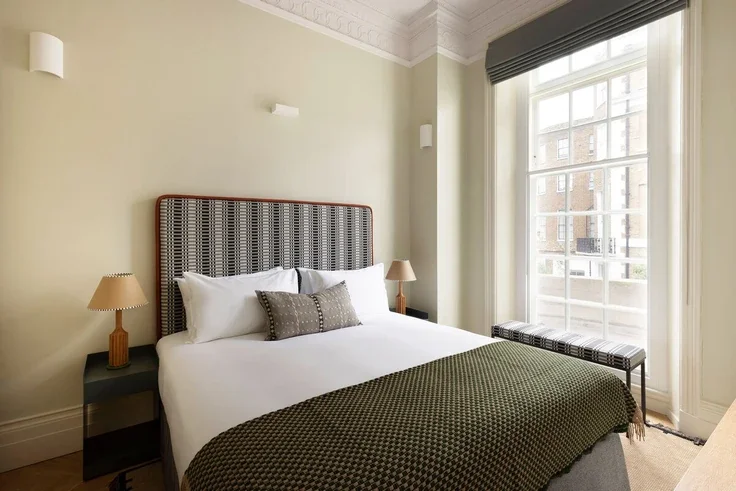 Flat Weymouth Mews in City of Westminster