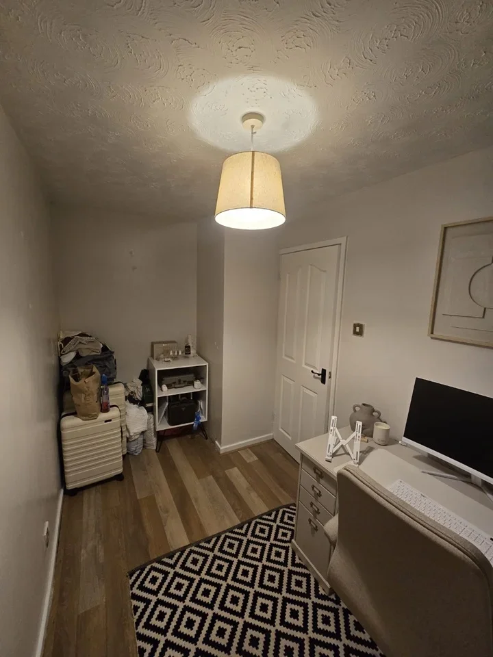 House Brodie Close in Salford