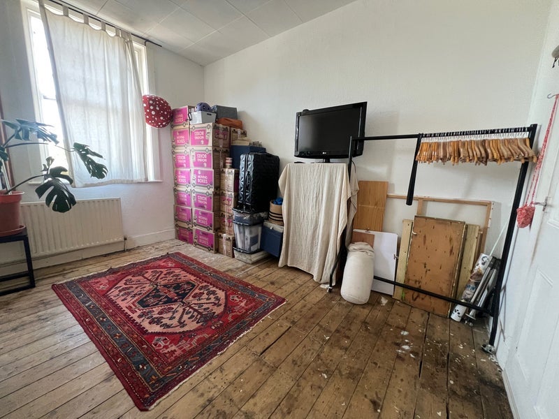 Room Cambridge Heath Road in Greater London