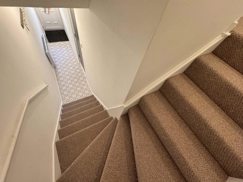 House Paddox Close in Rugby