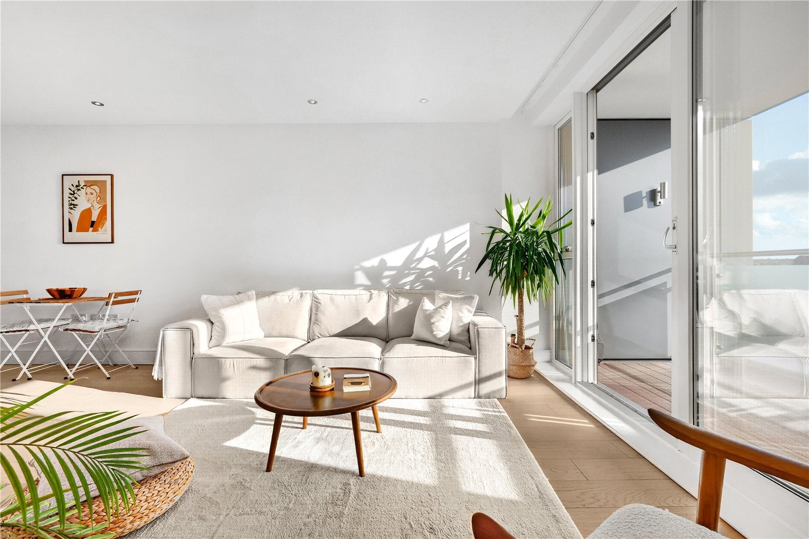 Flat Levett Square in Greater London