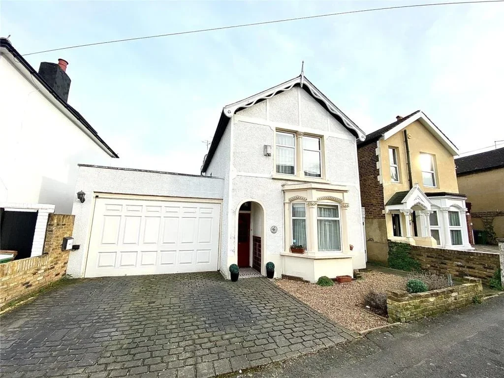 House Pickford Road in Greater London